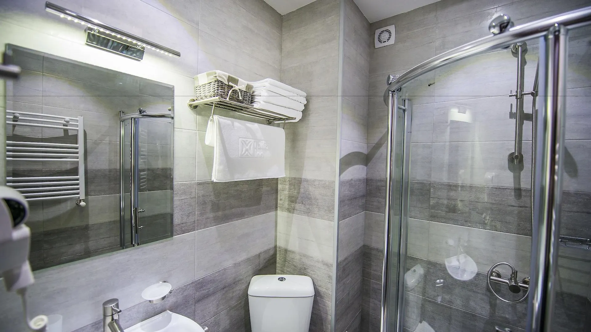 Tbilisi Inn 4*,  גאורגיה