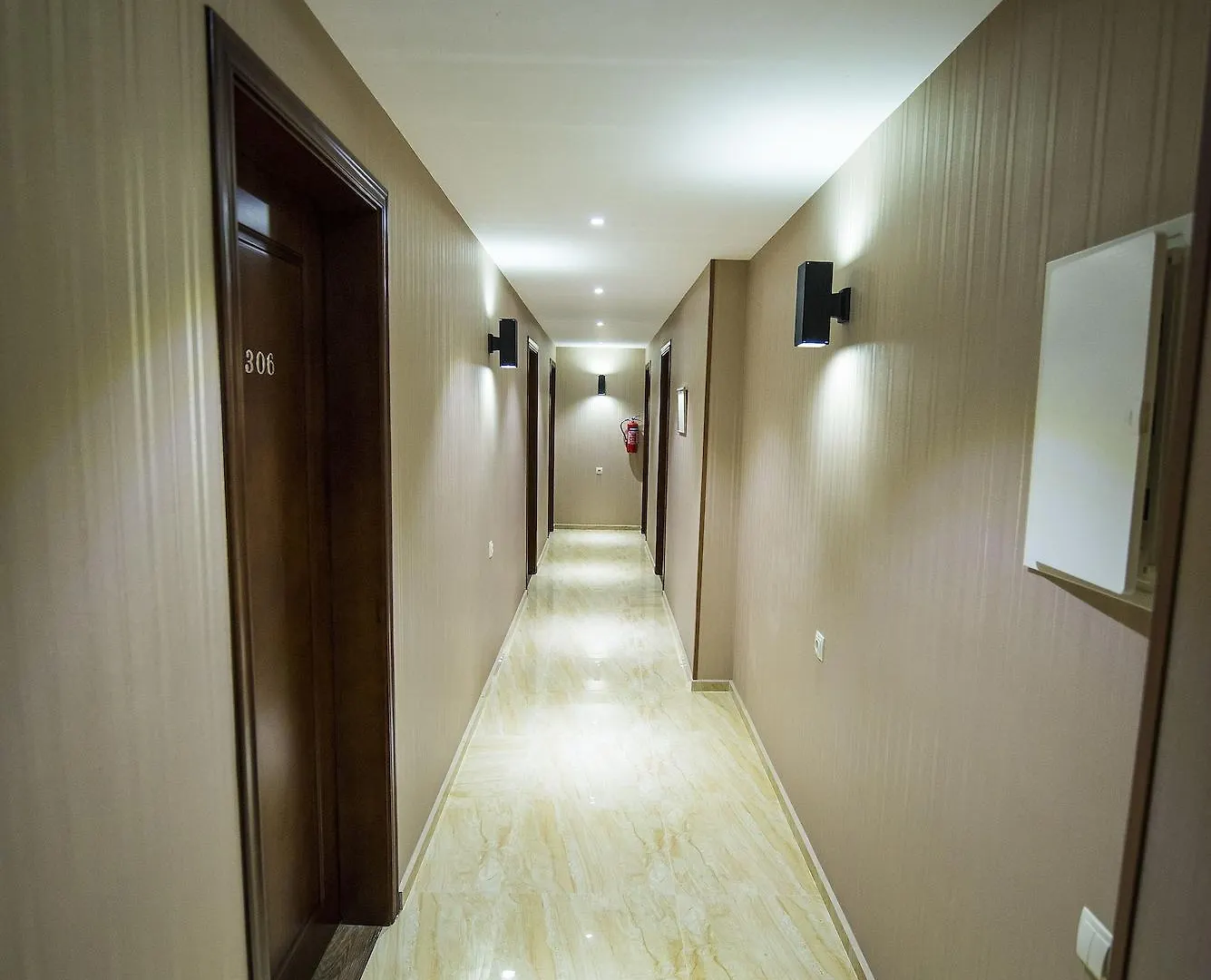 מלון Tbilisi Inn