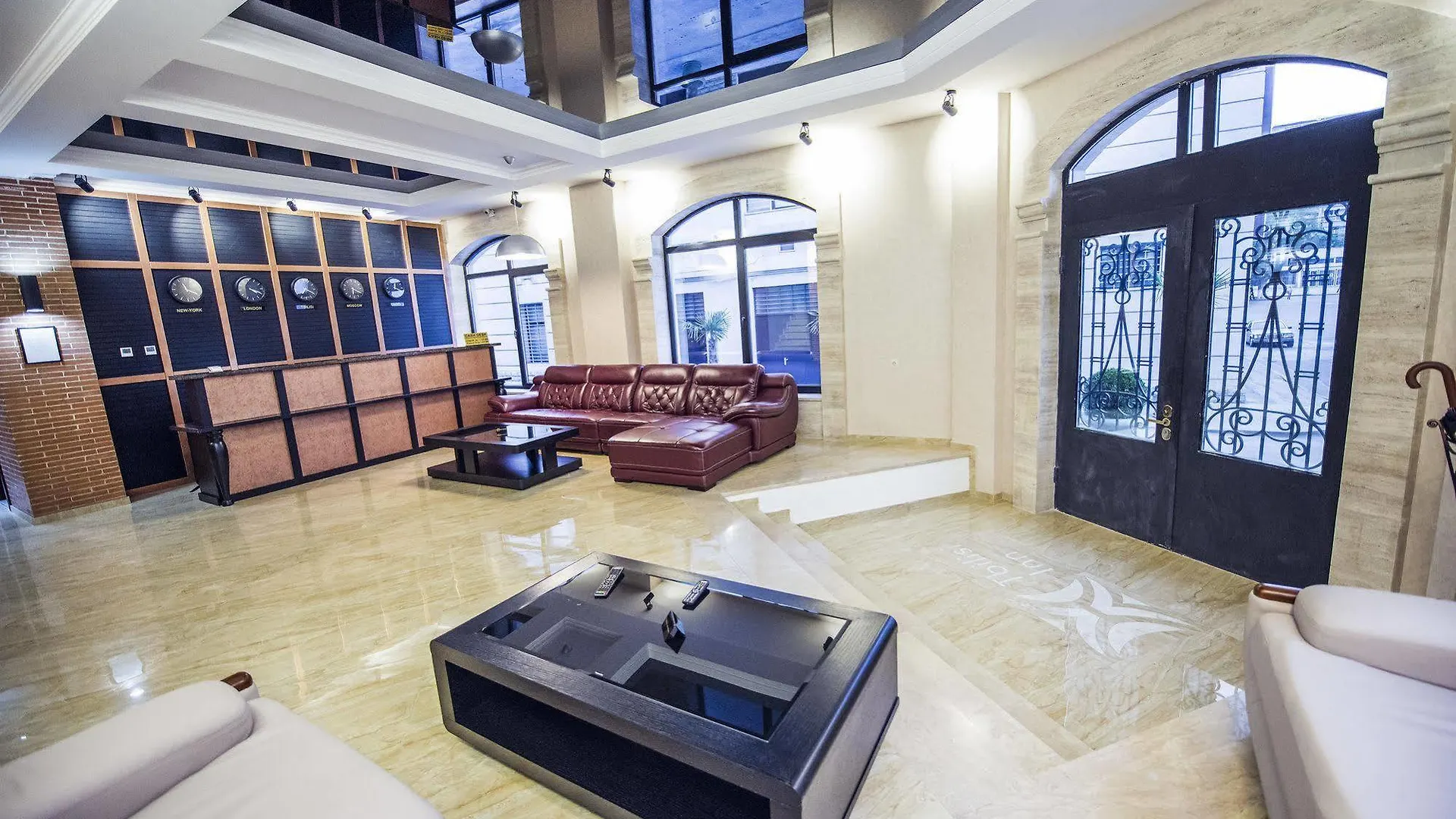 Tbilisi Inn מלון